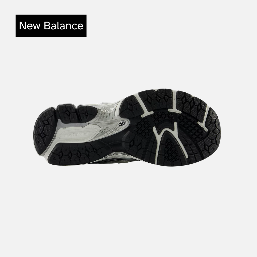 New Balance 1906R Big Kid Silver Metallic Black