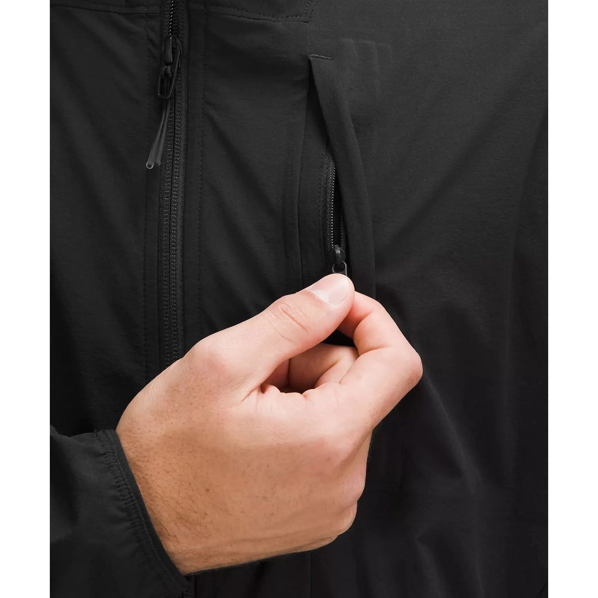 Lululemon Men's Sojourn Windbreaker Jacket
