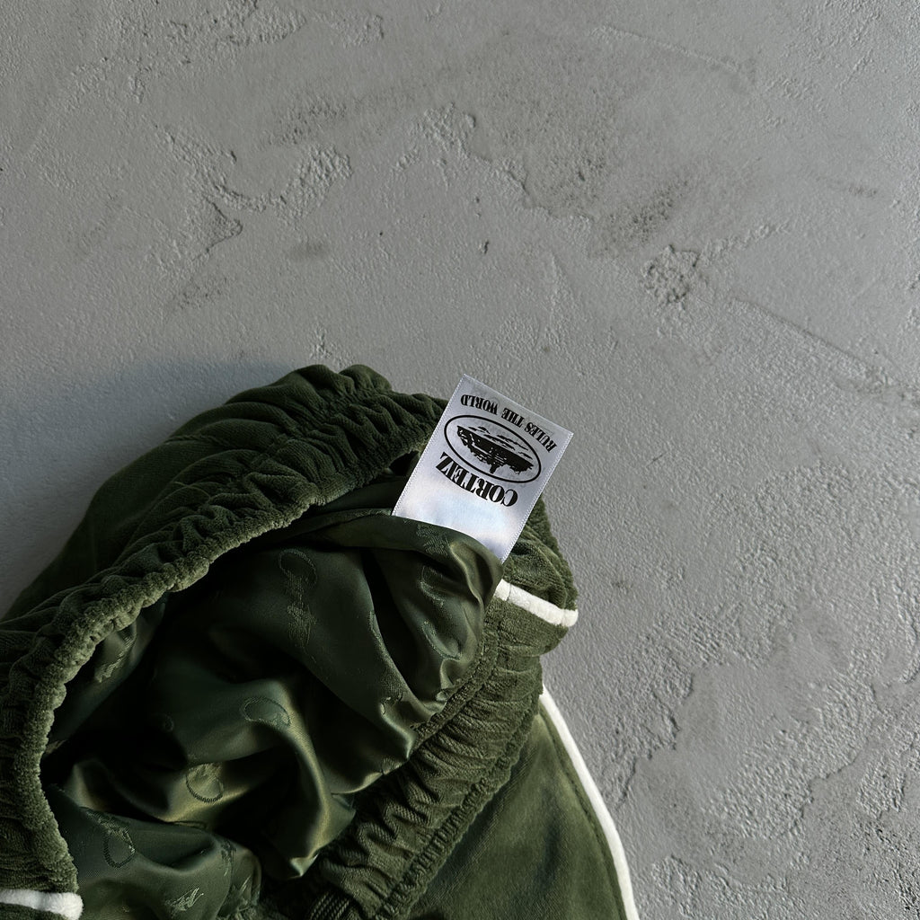 Corteiz Velvet Trackset Green