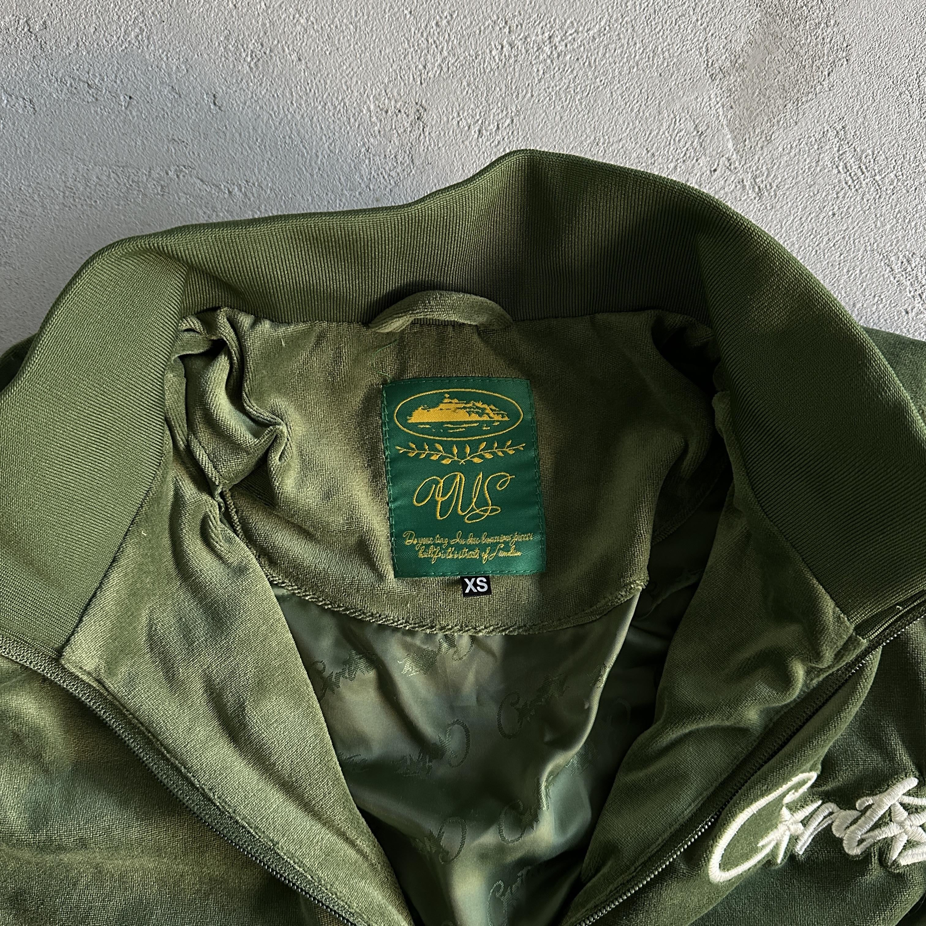 Corteiz Velvet Trackset Green